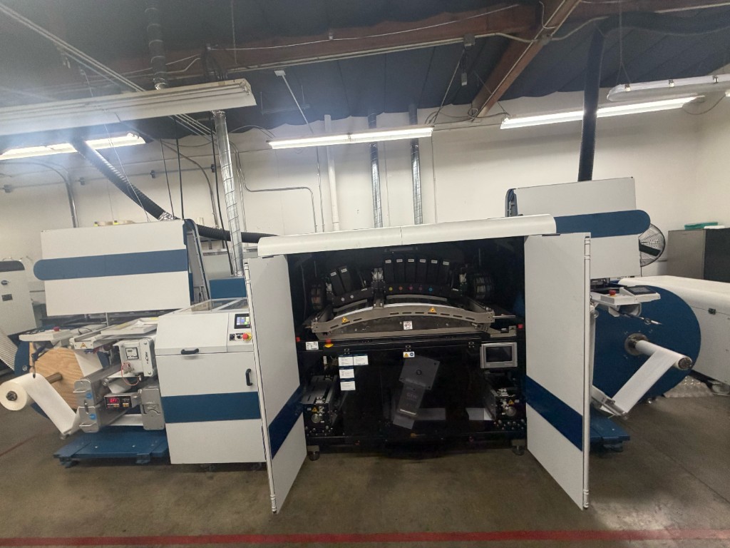 Consumer labels printing on press